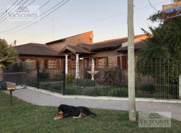 Casa · 315m² · 6 Ambientes · 1 Cochera · Casa - Coronel Brandsen