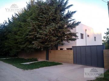 Casa · 870m² · 6 Ambientes · Casa - Coronel Brandsen
