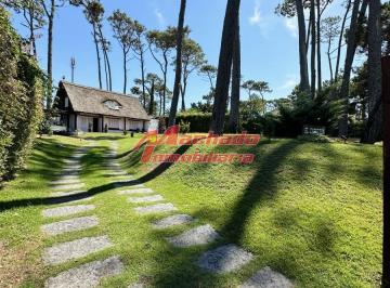 Foto1 · Alquiler de Casa de 3 Dorm. y Dependencia de Servicio en Punta del Este