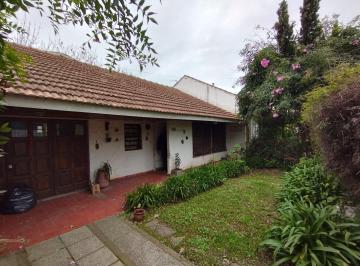 Casa de 4 ambientes, Mar del Plata · Oportunidad!casa en Venta con Dos Dorm. y Departamento Bº Punta Mogotes.