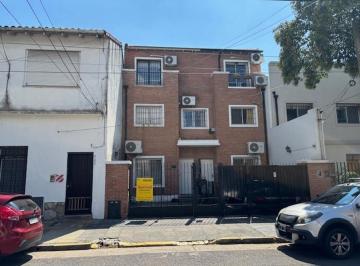 Casa · 120m² · 4 Ambientes · 1 Cochera · M Av Exc Chalet Triplex 5 Amb Play Fdo Coch Imp