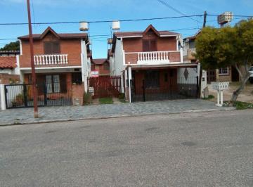 Casa de 3 ambientes, Mar del Tuyú · Duplex 3 Amb. con Cochera Doble - Venta - Mar del Tuyu