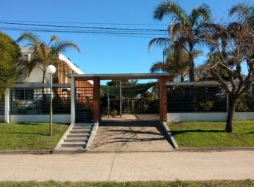 Hotel · 180m² · 10 Ambientes · Hotel - Ranchos