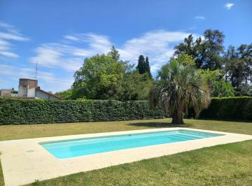 Casa · 95m² · 5 Ambientes · Casa - Hosteria Norte
