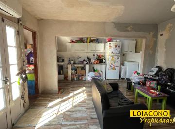 Casa de 5 ambientes, Villa Lugano · Casa 2 Flias - Gregorio de La Ferrere y Oliden - Loiacono Propiedades