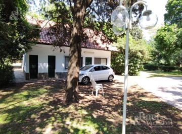 Quinta vacacional · 3000m² · 5 Dormitorios · Quinta - Monte Grande