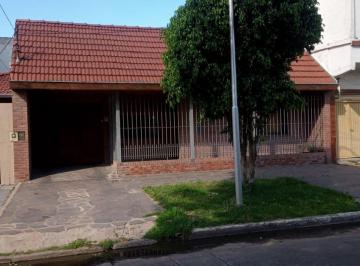 Casa · 180m² · 4 Ambientes · 1 Cochera · Casas - Casa - Lanús - Este, Gran Bs. As. Sur