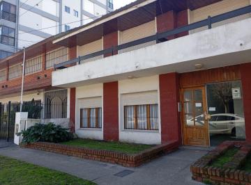 Departamento de 3 ambientes, Mar del Plata · Punta Mogotes - Calabria 1400 - 3 Amb. Frente en Pb a Cuadra del Mar, C/patio