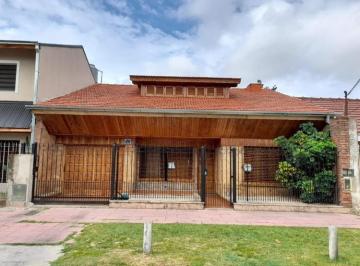 Casa de 3 ambientes, Lomas de Zamora · Chalet 3 Amb en Venta