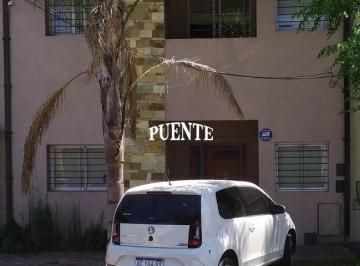 Casa · 140m² · 4 Ambientes · Casa - Banfield Oeste