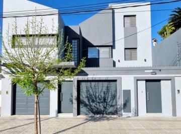 PH de 3 ambientes, La Matanza · Nuevo Precio - Ph 3 Amb - Pb Frente - Cochera y Patio - a Estrenar