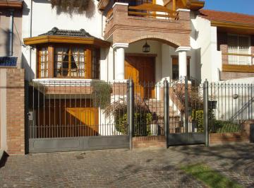 Casa de 4 ambientes, Lomas de Zamora · Hermoso Chalet Excelente Estado