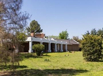 Casa · 200m² · 3 Ambientes · Casa Quinta de Muy Buen Nivel - Ribera de Anisacate