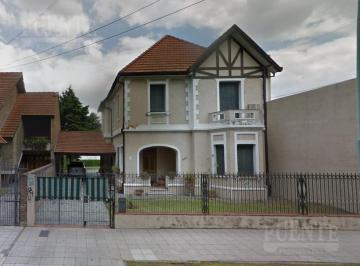 Casa · 280m² · 6 Ambientes · 5 Cocheras · Casa - Lomas de Zamora Oeste