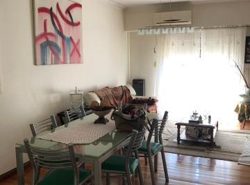 Departamento de 2 ambientes, La Plata · Dpto en Venta 1 Dorm - con Terraza Privada - Zona Plaza Paso - Gran Oportunidad