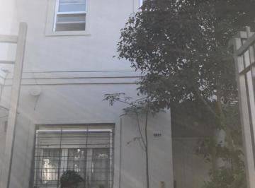 PH · 83m² · 3 Ambientes · 1 Cochera · PH - Castelar Sur
