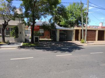 Casa · 130m² · 4 Ambientes · 2 Cocheras · Casa - Olivos - Roche