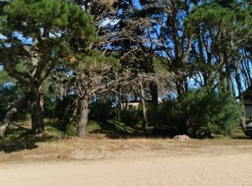 GIA-GI2-2343_2 · Excelente Lote de 661 m² a 250 Mtrs del Mar!
