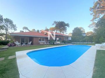 Foto1 · Chalet en Lugano con Piscina Climatizada y Todas Las Comodidades.