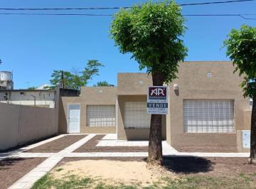 Casa · 80m² · 2 Dormitorios · Casa Barrio Lanusse, Luján