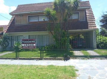 Casa de 4 ambientes, Almirante Brown · Excelente Propiedad con Lote Lindero Ideal Para Emprendimiento