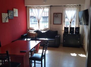 Departamento de 3 ambientes, Lomas de Zamora · Excelente Ubicacion