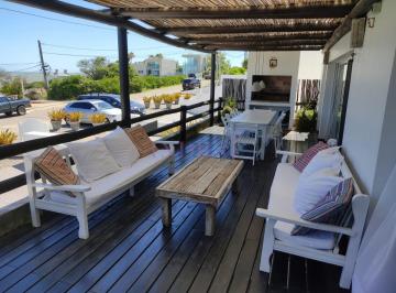 Foto1 · Apartamento en La Barra, 3 Dorm. y 3 Baños, Piscina y Parrillero