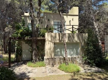 GIA-GI2-2345_2 · Hermosa Casa Para 6/7 Pax. en Zona Sur!