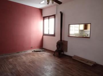 PH en Venta de 3 ambientes · Tipo Casa 3 Amb. C/escritorio, Patio y Fondo C/parrilla Bahia Blanca 2500
