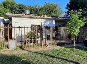 Casa de 4 ambientes, Morón · Casa a La Venta en Castelar Sur