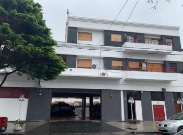 Depósito , Villa Luro · Depósito 2.300 m². 2 Plantas. Villa Luro. Impecable. Mixtura de Uso 2.