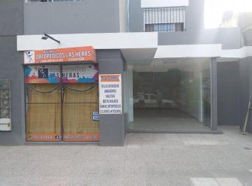 Local comercial · 30m² · Local Centrico Las Heras Al 600, Luján
