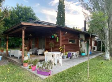 Casa de 5 ambientes, La Plata · Excelente Casa en Venta - con Pileta - Lavadero - 5 Ambientes