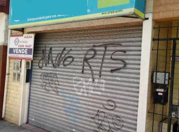 Local comercial · 35m² · 2 Ambientes · Muy Buen Local C/privado y Baño S/Av!