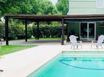 Casa de 4 ambientes, Pilar · Casa Amueblada en El Recodo