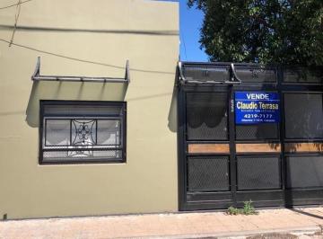 Casa · 130m² · 4 Ambientes · 1 Cochera · Casa en Venta en Claypole