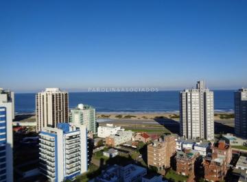 Foto1 · Pent House en Venta en Torre Manhattan, Punta del Este.