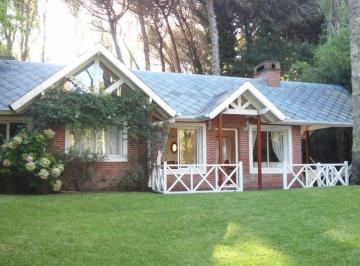 Casa de 3 ambientes, Cariló · Chalet en Alquiler, Carilo