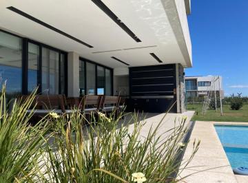Casa de 6 ambientes, Ezeiza · Propiedad en Terralagos Barrio Privado en Canning 4 Dorm.