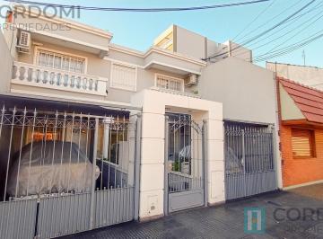 Departamento · 48m² · 3 Ambientes · Venta Departamento en Lanús Oeste 3 Ambientes con Baño y Toilette