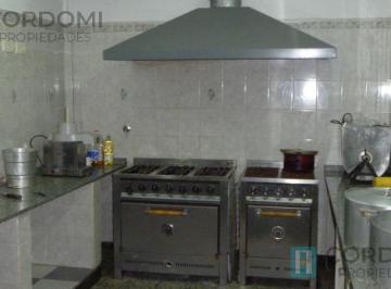 PH · 83m² · 4 Ambientes · Venta PH en Lanús Este Uso Profesional