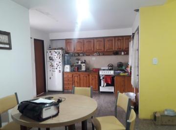 ADP-ADP-99_2 · Casa en Venta 4 Ambientes en Calle Quintana, Longhcamps