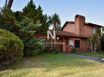 Foto1 · Casa en Playa Mansa de Cuatro Dorm. en Venta Punta del Este