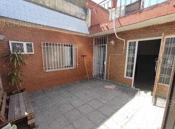 Patio de ingreso a la casa · Departamento Interno en Venta. 1 Dormitorio en Santa Fe Capital