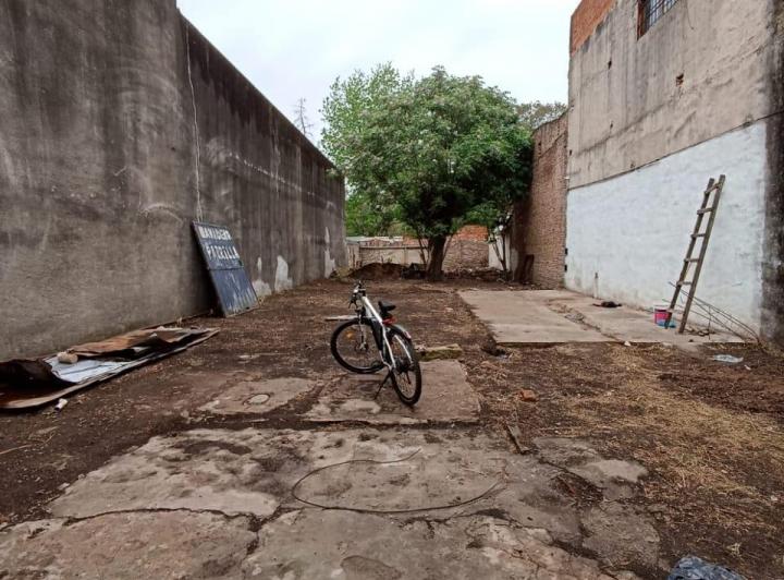 Terreno · 400m²