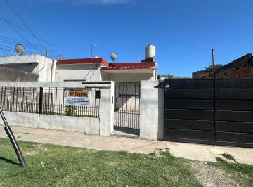 Casa de 4 ambientes, Almirante Brown · Venta – Casa Reciclada + Departamento 2 Ambientes Nuevo – Gran Lote