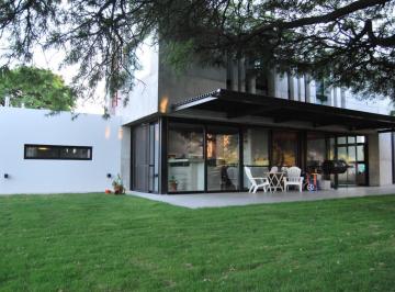 Casa · 180m² · 3 Ambientes · Para El 1 de Agosto Country Manantiales Casa en Alquiler