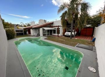 Casa · 150m² · 4 Ambientes · 2 Cocheras · Casa en Venta Villa Belgrano 3 Dorm. Patio Pileta