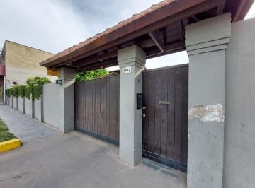 GIA-GIA-2368_2 · Casa 3 Ambientes. | Av Presidente Illia 3355