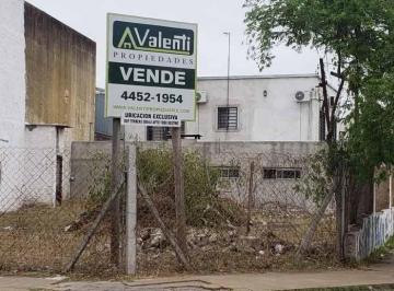 Terreno , Hurlingham · Lote en Pleno Centro de Villa Tesei